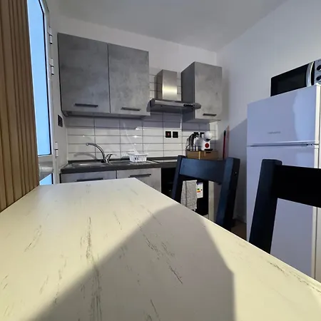 Bentley アパート