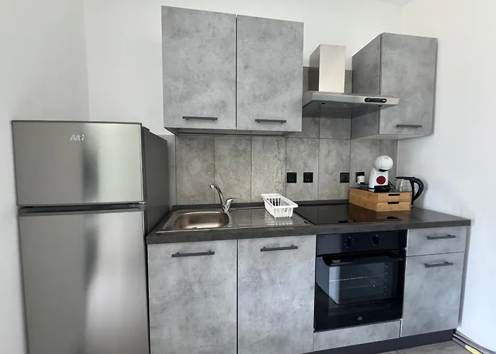 Bentley شقة إيل فورجانا